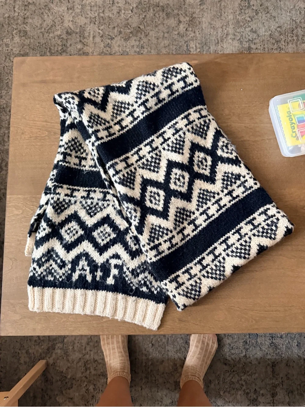 Abercrombie & Fitch Collegiate Scarf Navy and Cream Nordic Knit Long